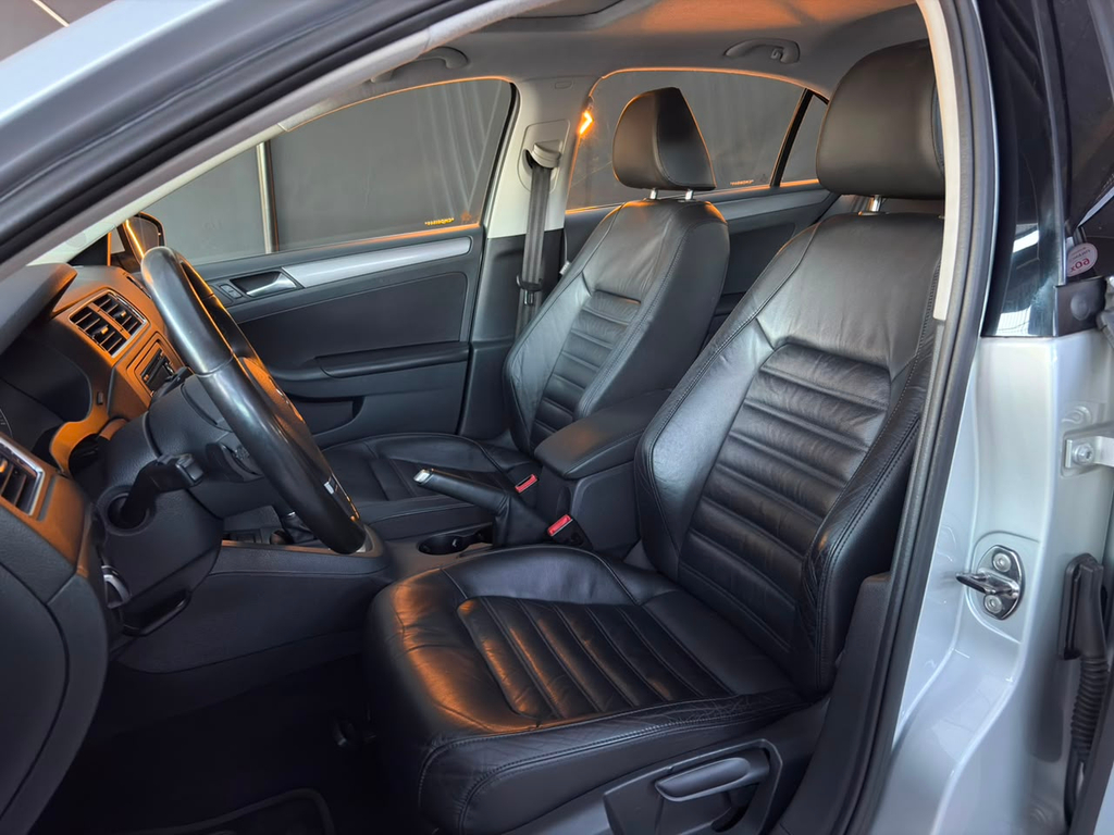 Volkswagen Jetta Prata