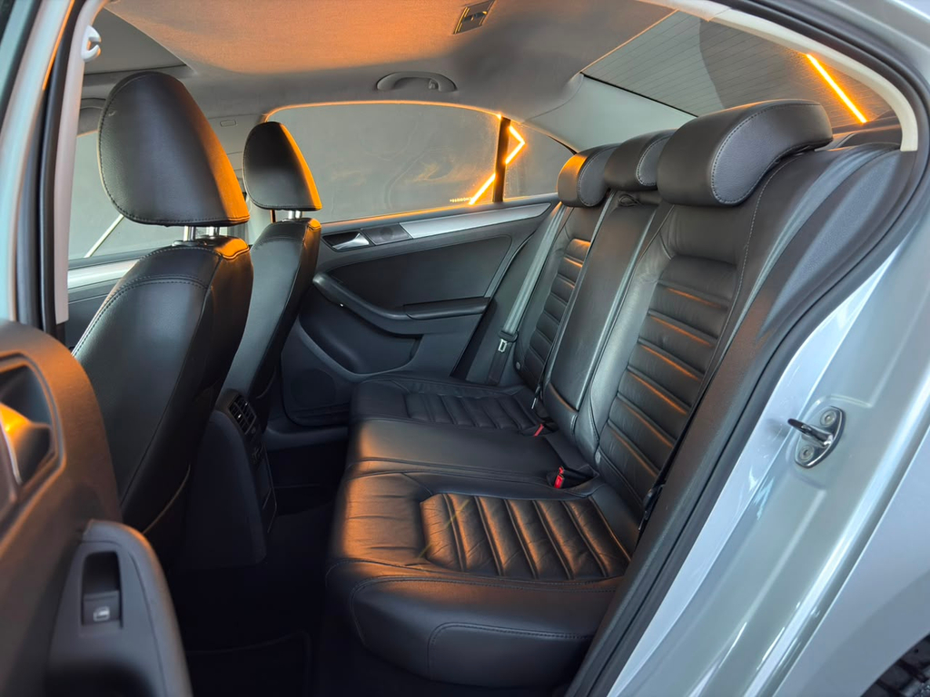 Volkswagen Jetta Prata