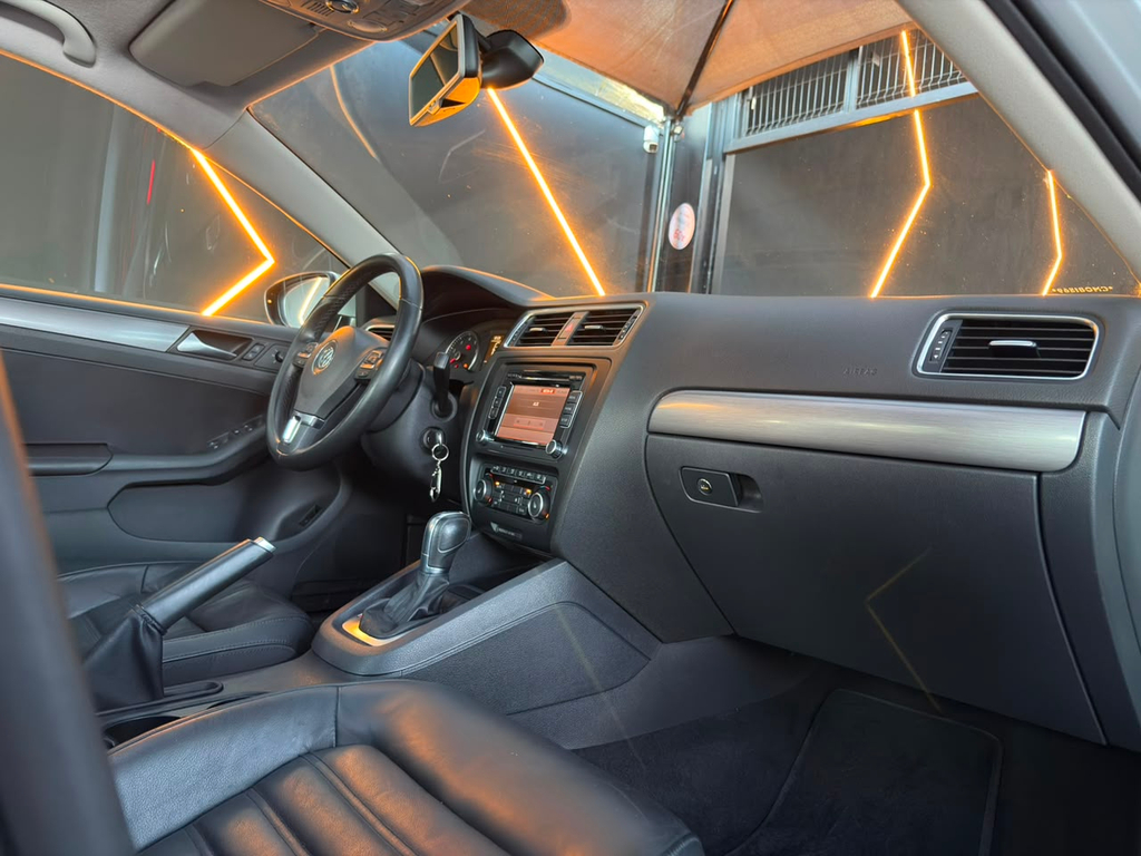 Volkswagen Jetta Prata