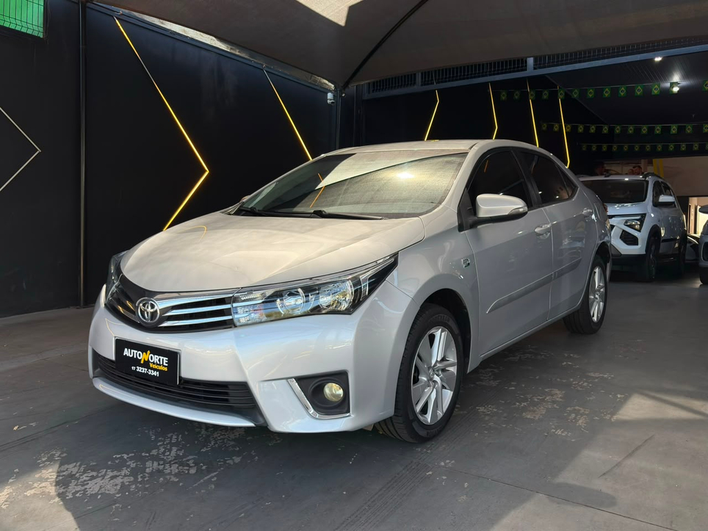 Toyota Corolla Prata
