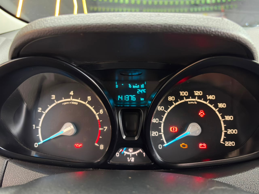 Ford EcoSport Prata