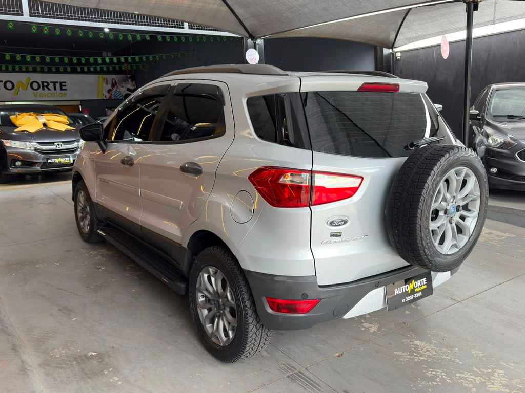 Ford EcoSport Prata
