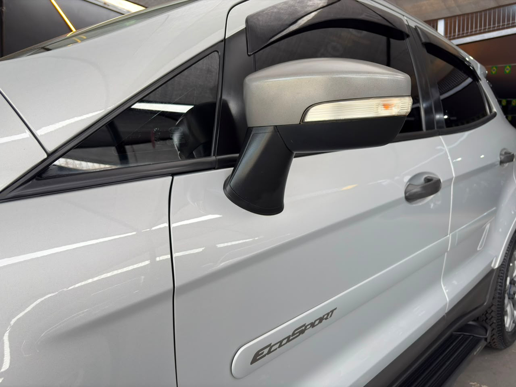 Ford EcoSport Prata