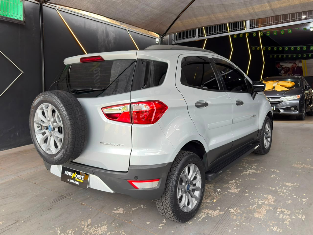 Ford EcoSport Prata