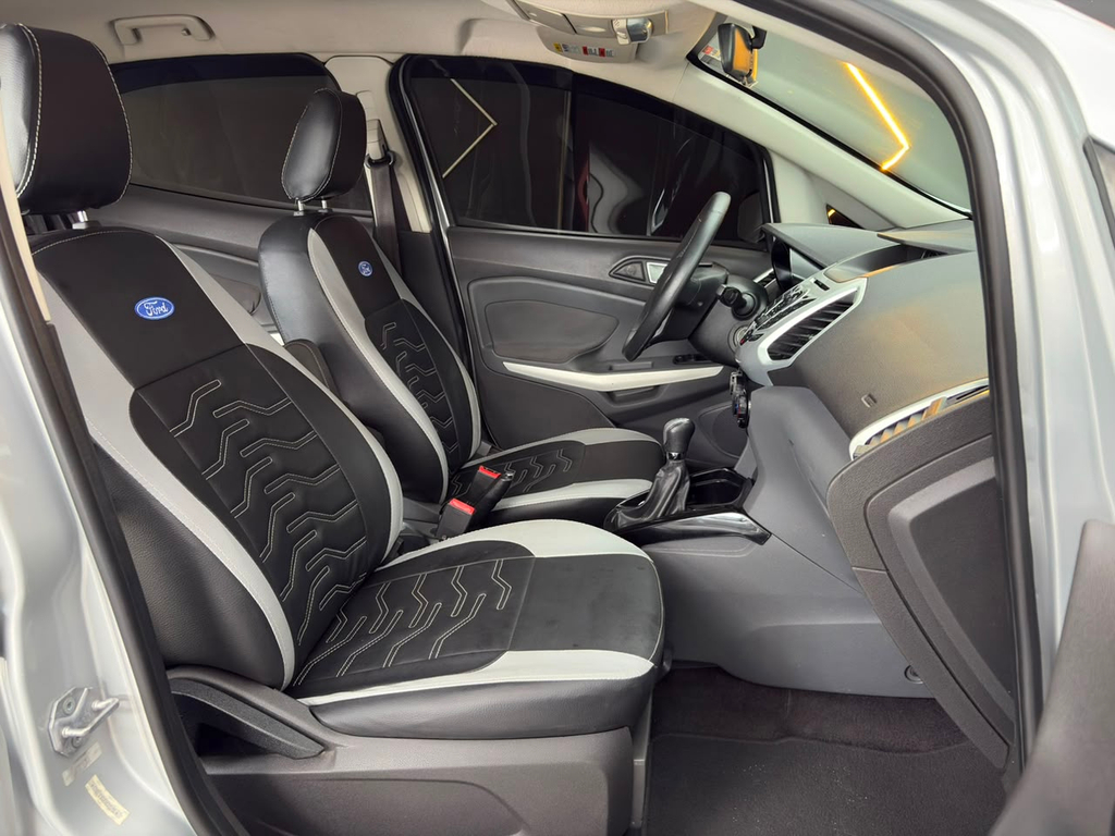 Ford EcoSport Prata