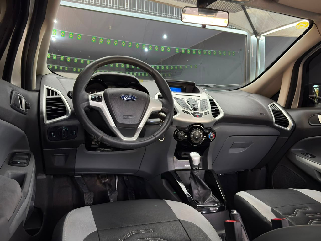 Ford EcoSport Prata
