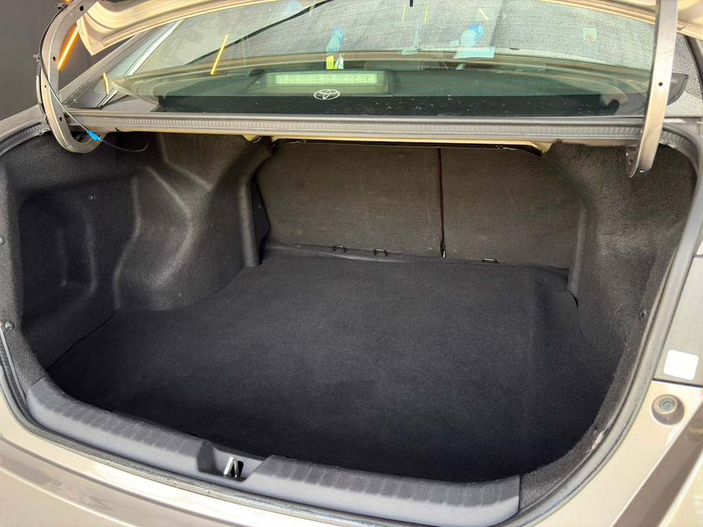 Toyota Yaris Sedan Cinza