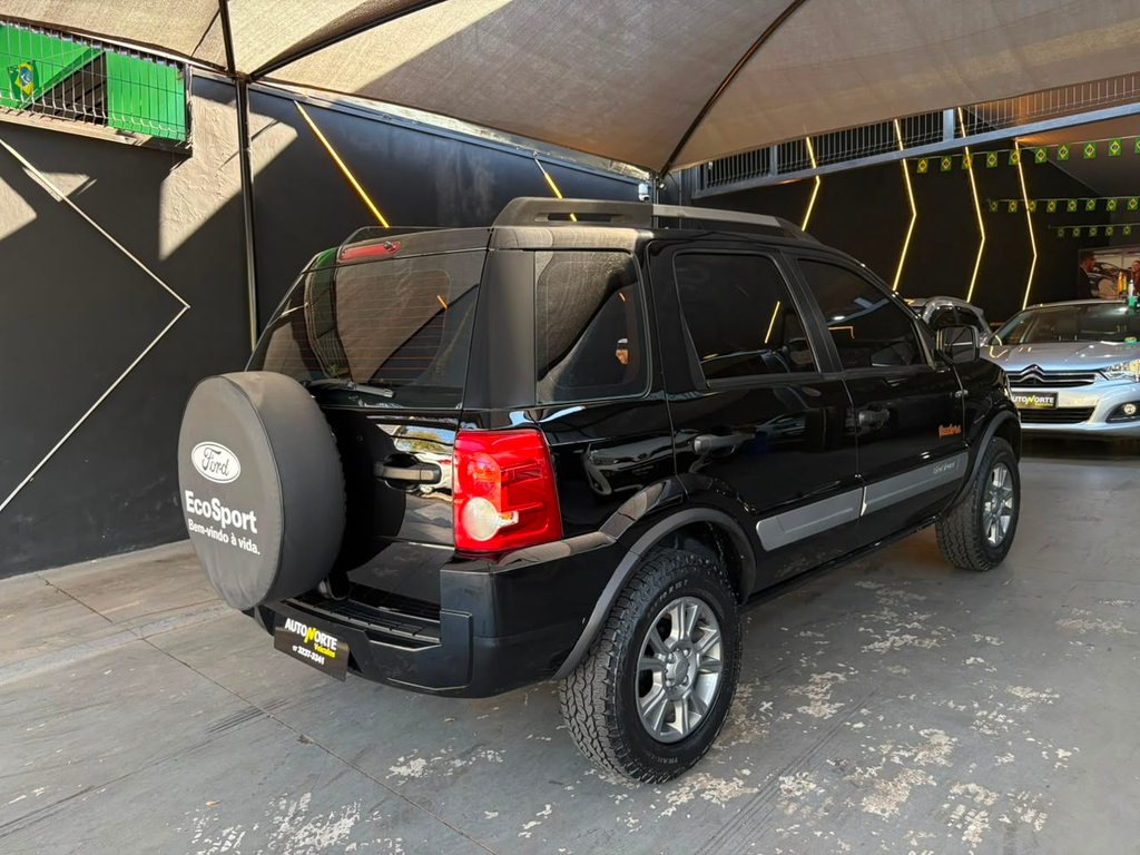 Ford EcoSport Preto