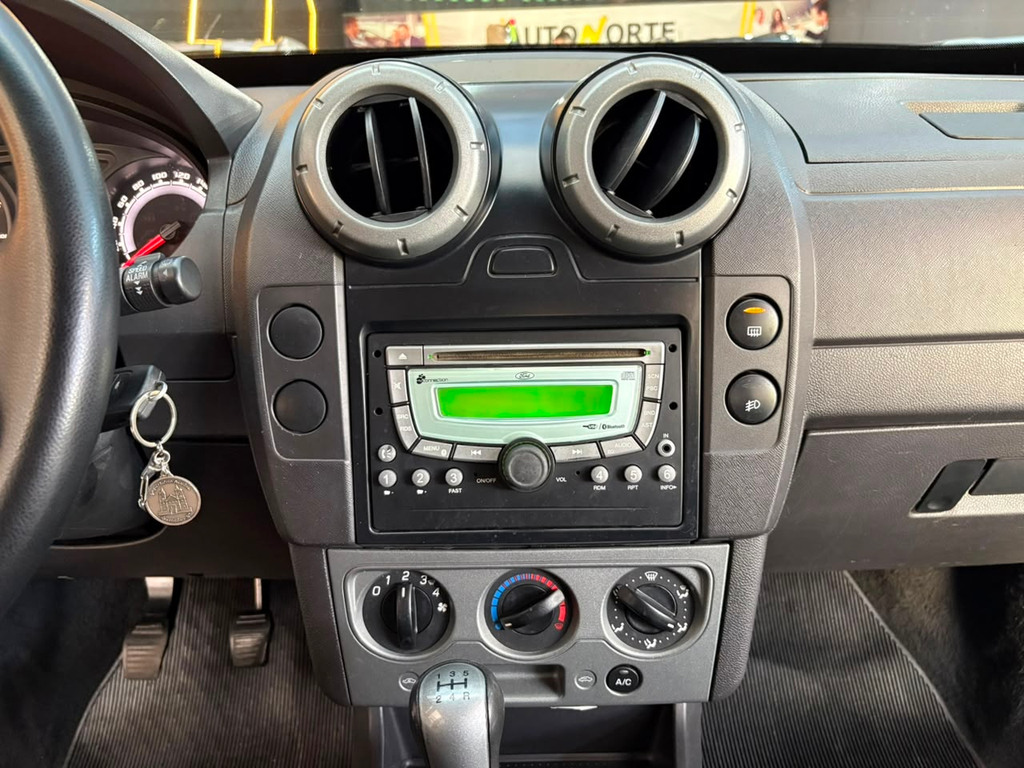 Ford EcoSport Preto