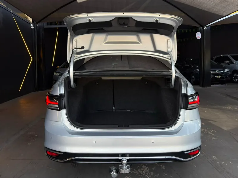 Volkswagen Virtus Prata