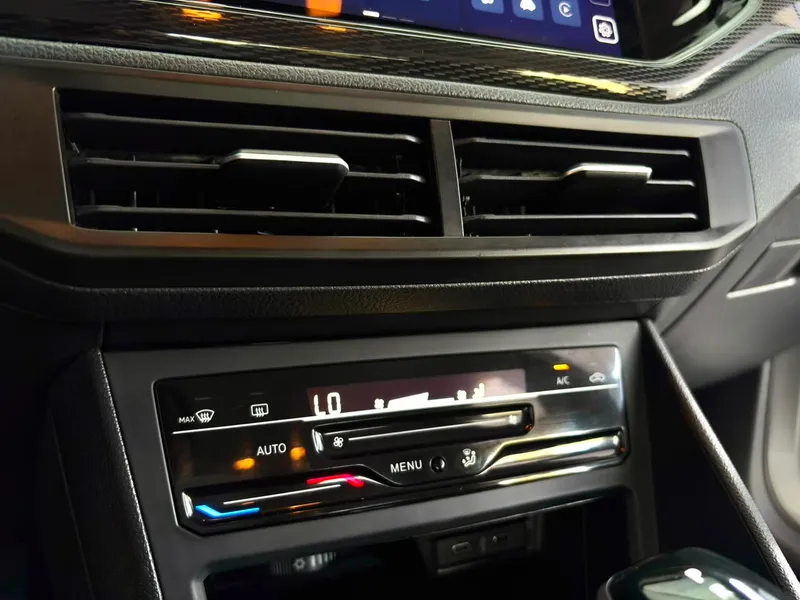 Volkswagen Virtus Prata