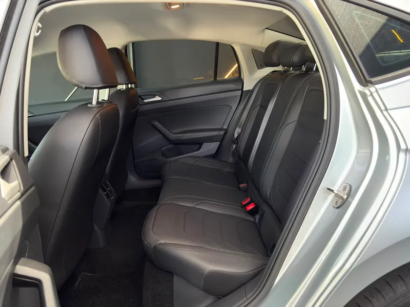 Volkswagen Virtus Prata