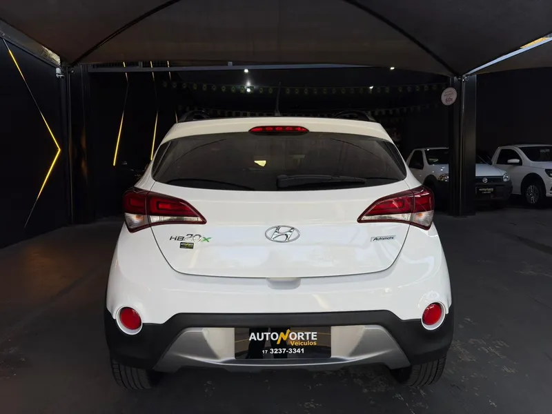 Hyundai HB20X Branco