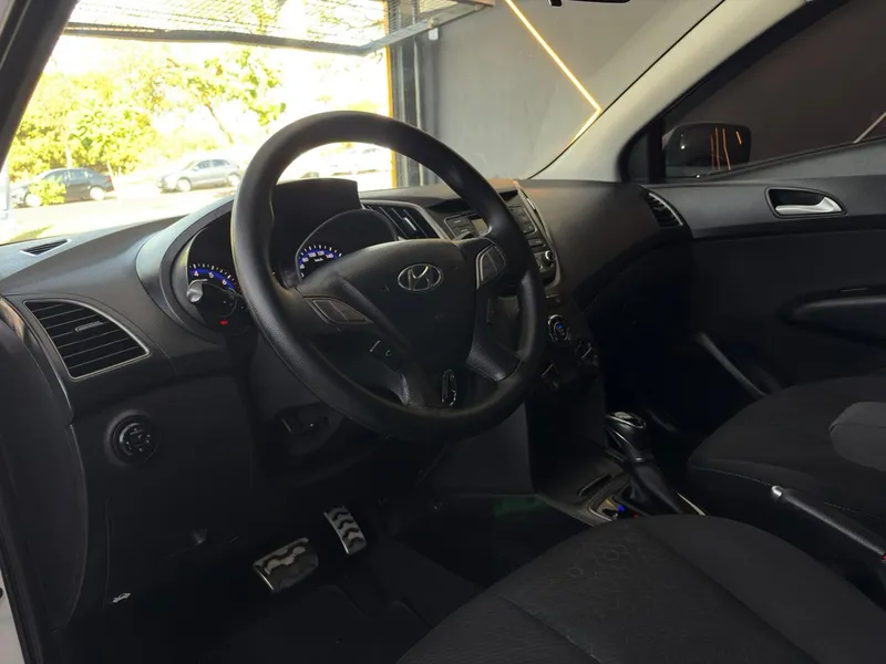 Hyundai HB20X Branco