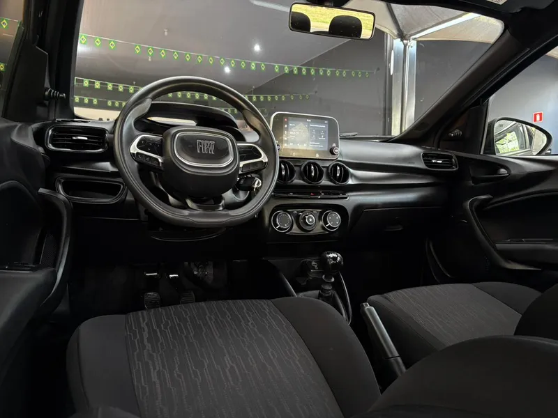 Fiat Argo Cinza
