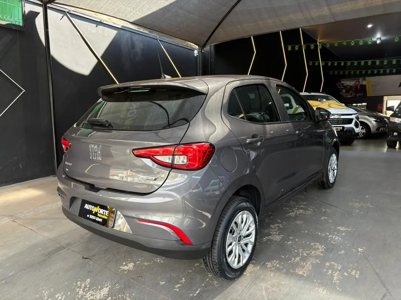 Fiat Argo Cinza