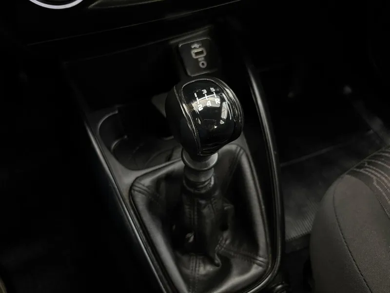 Fiat Argo Cinza