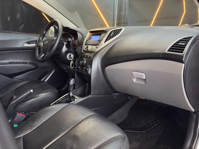 Hyundai HB20X Branco