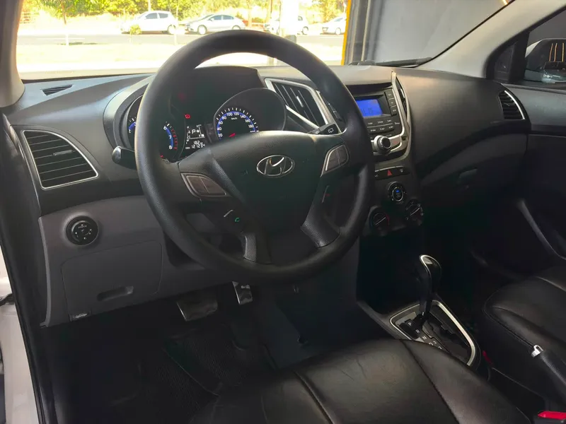 Hyundai HB20X Branco