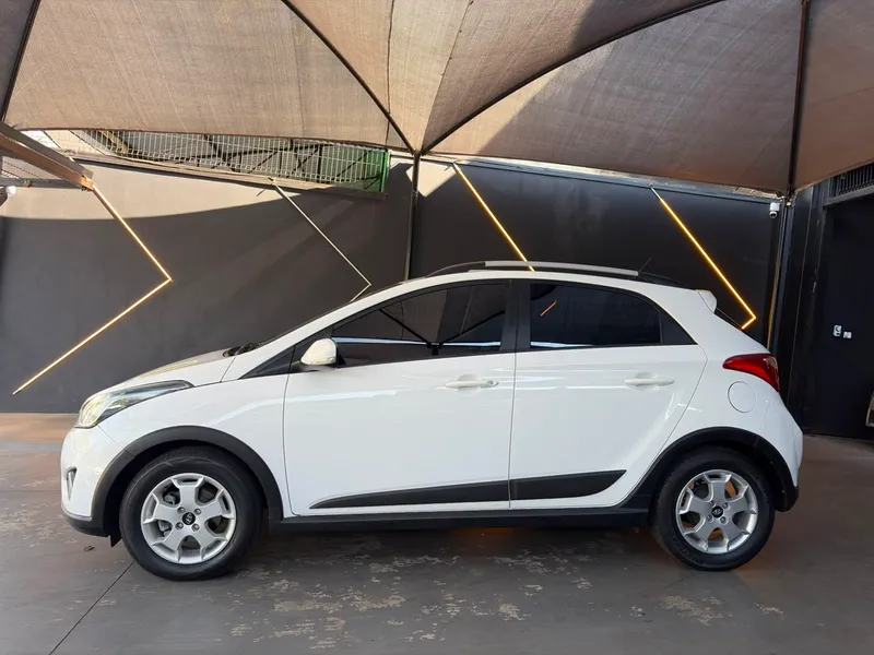 Hyundai HB20X Branco