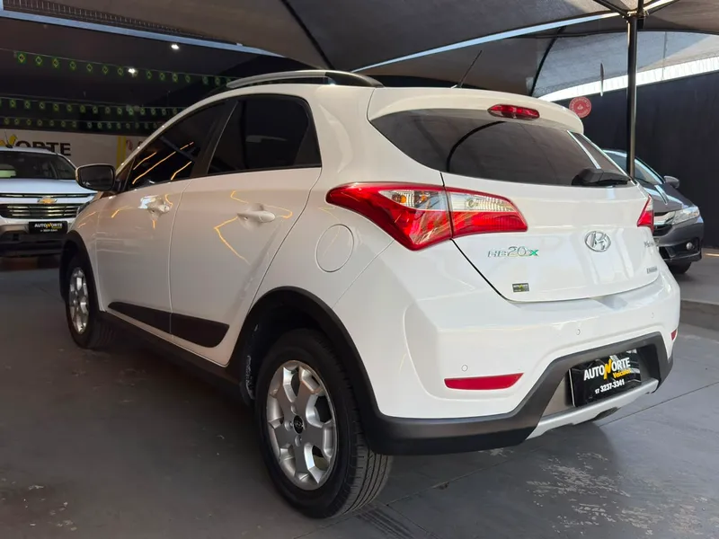 Hyundai HB20X Branco