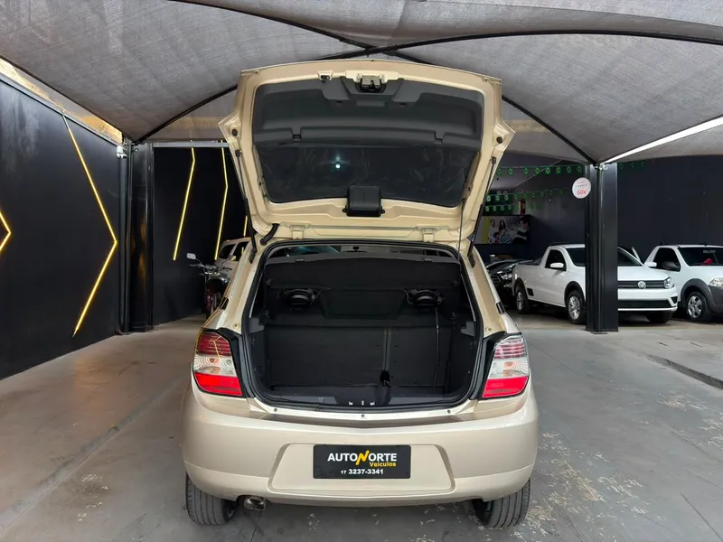 Chevrolet Agile Bege