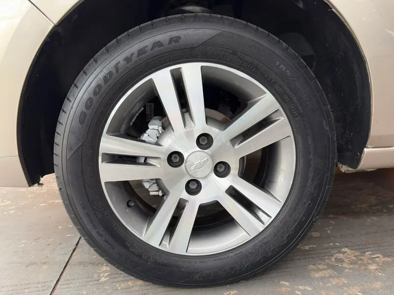 Chevrolet Agile Bege