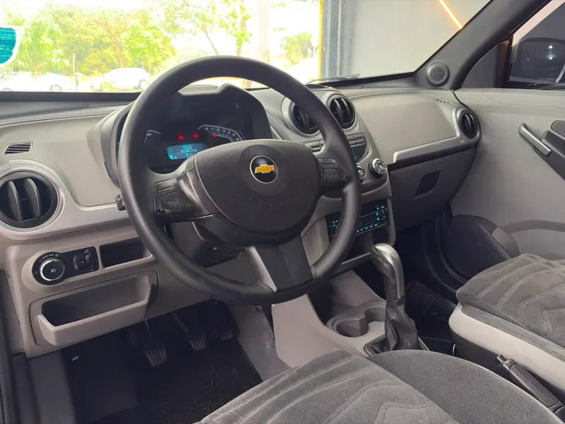 Chevrolet Agile Bege