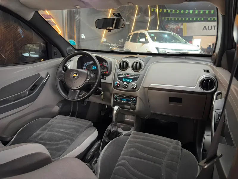 Chevrolet Agile Bege