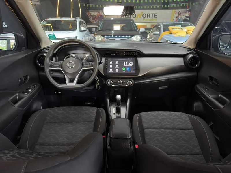 Nissan Kicks Cinza