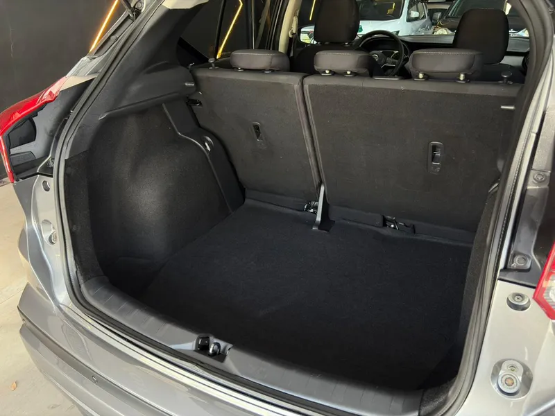 Nissan Kicks Cinza