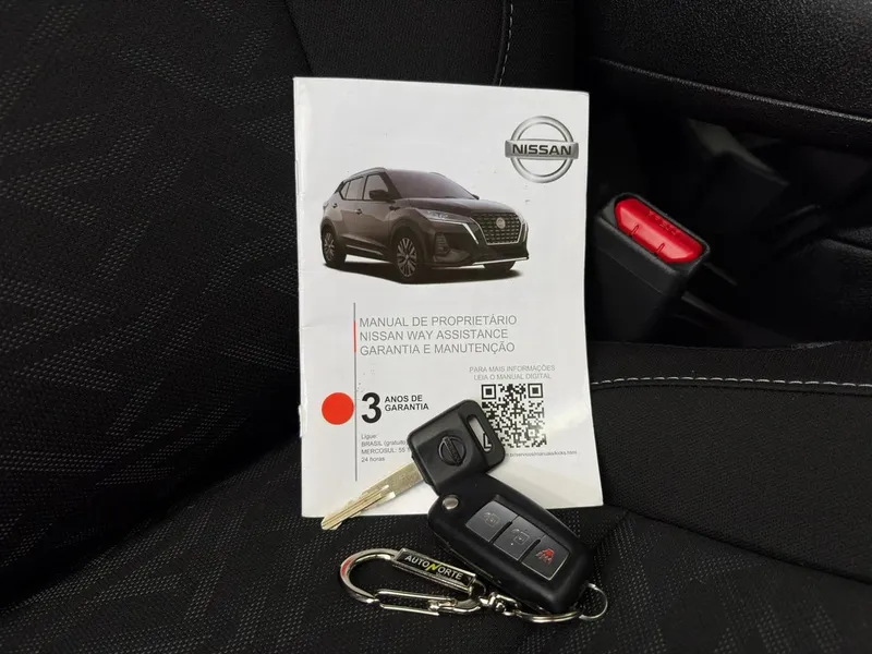 Nissan Kicks Cinza