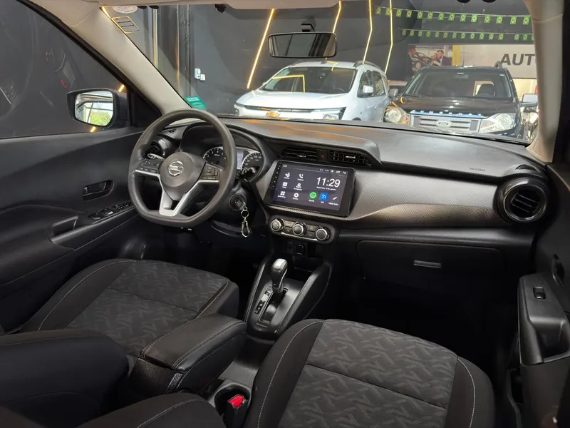 Nissan Kicks Cinza