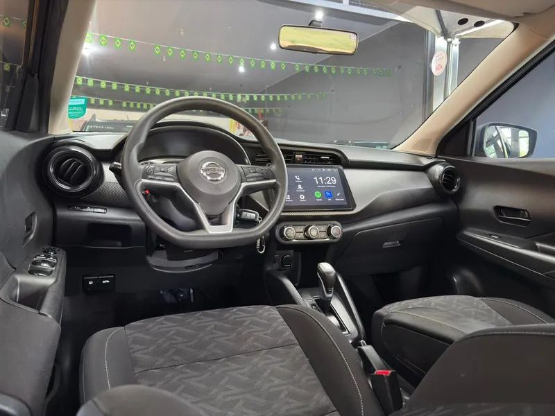 Nissan Kicks Cinza