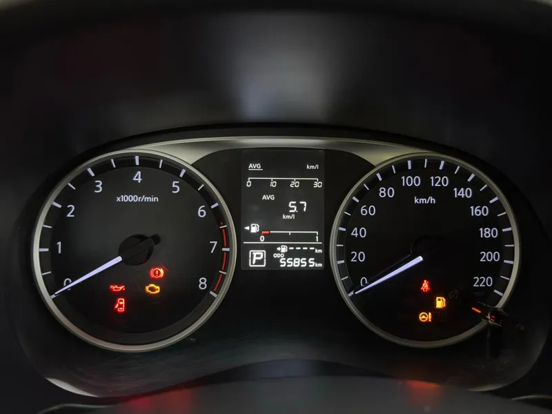 Nissan Kicks Cinza