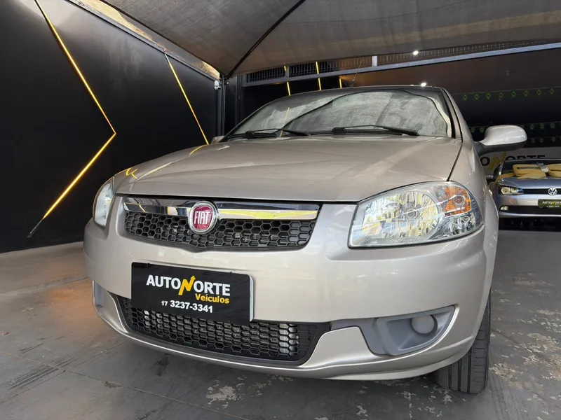 Fiat Siena Bege