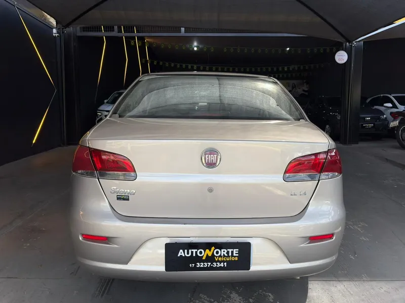 Fiat Siena Bege