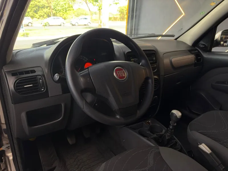 Fiat Siena Bege