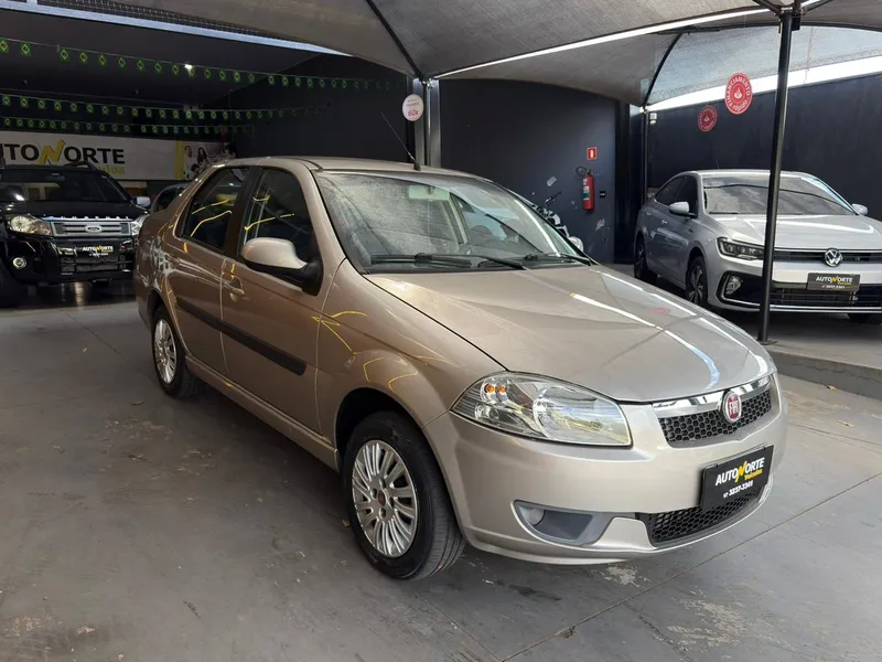 Fiat Siena Bege