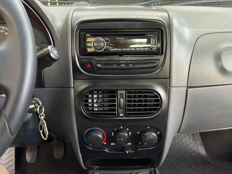 Fiat Siena Bege