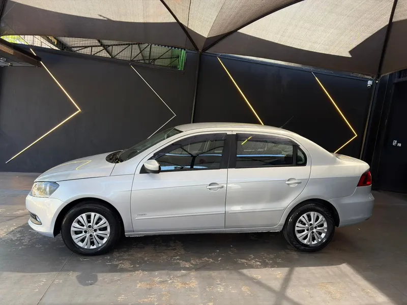 Volkswagen Voyage Prata