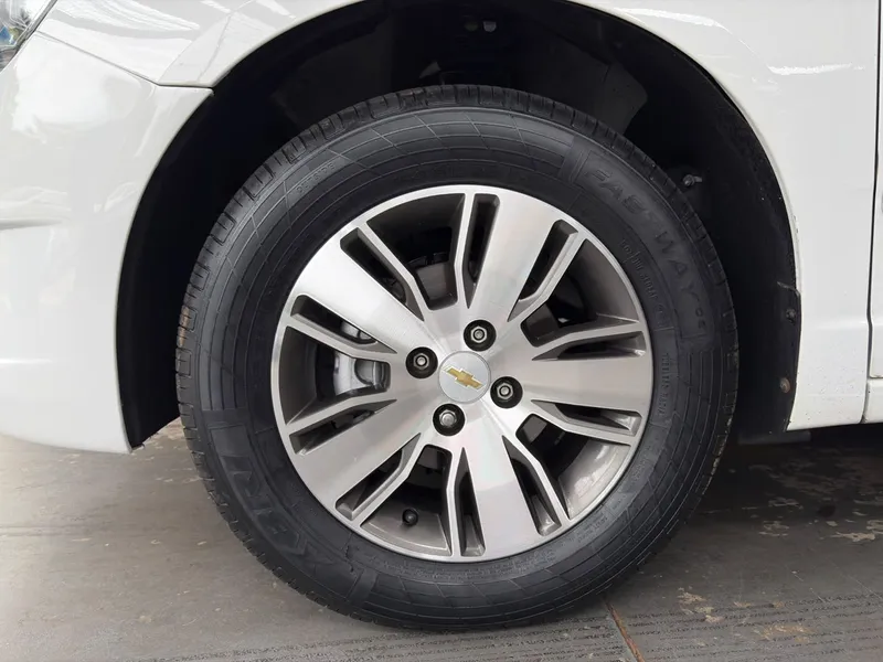 Chevrolet Cobalt Branco
