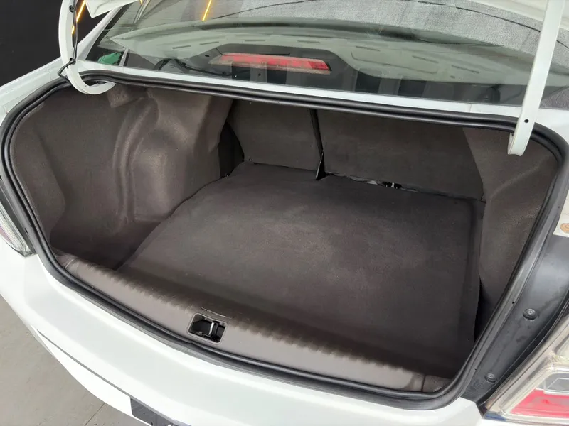 Chevrolet Cobalt Branco