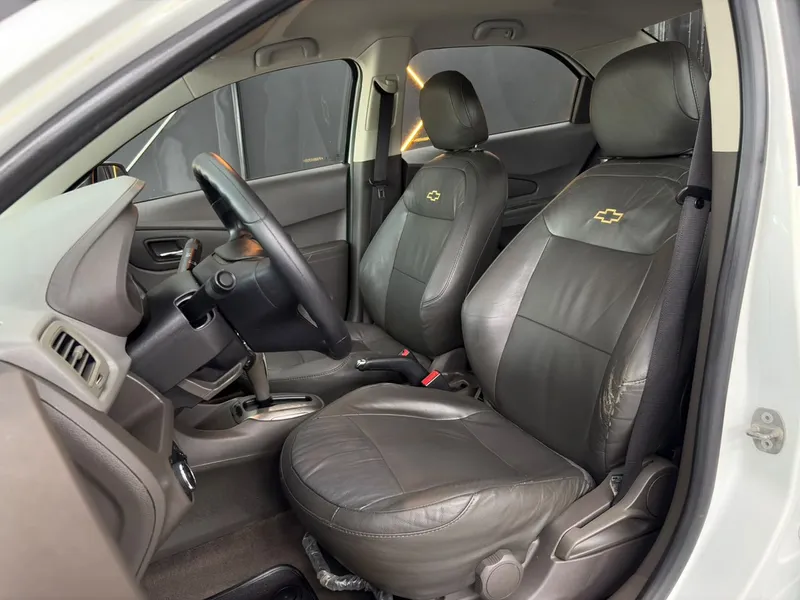 Chevrolet Cobalt Branco