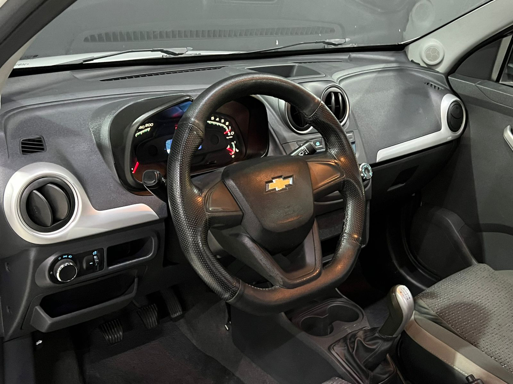 Chevrolet Montana Branco