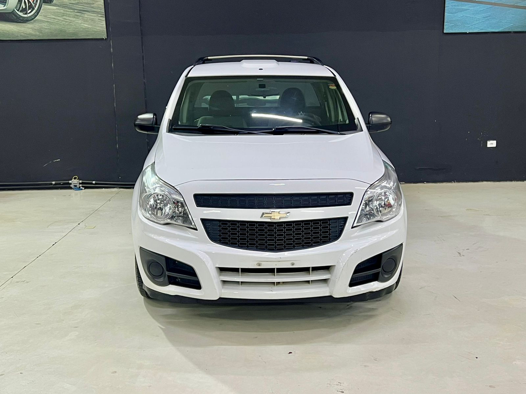 Chevrolet Montana Branco