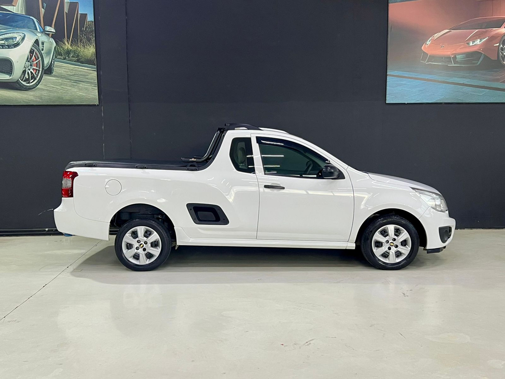 Chevrolet Montana Branco