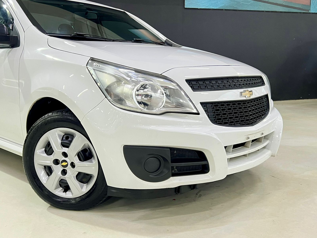 Chevrolet Montana Branco
