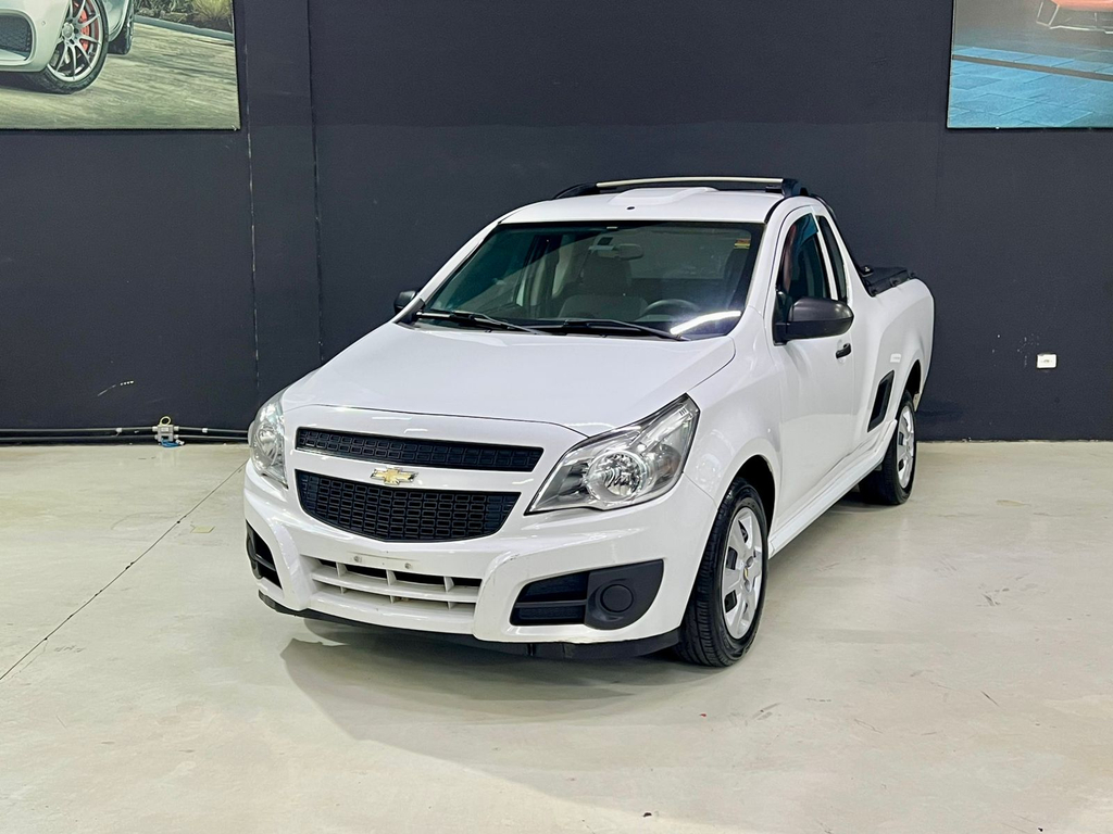 Chevrolet Montana Branco