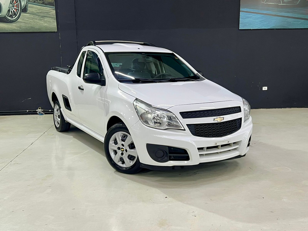 Chevrolet Montana Branco